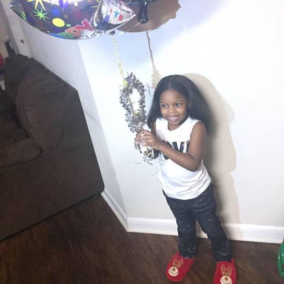 Profile Picture of Mutta Stokes (@mutta06) on Poshmark