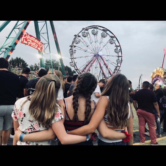 Profile Picture of Logan Stifter (@loganstifter) on Poshmark