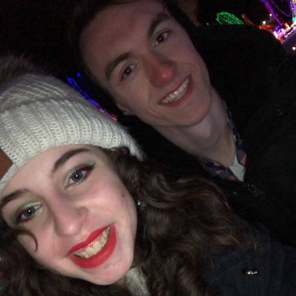 Zoe Becker - Poshmark Profile Picture of Zoe Becker (@zoeeeeee1) on Poshmark