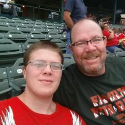 Profile Picture of Bob Henning (@stonefree94) on Twitter