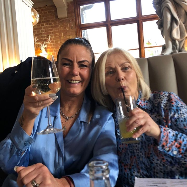 Profile Picture of Paula Hendy (@paulahendy) on Tiktok