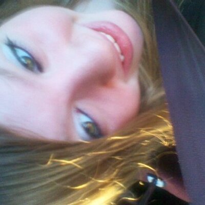 Profile Picture of Hayley Roach (@HayleyKay22) on Twitter