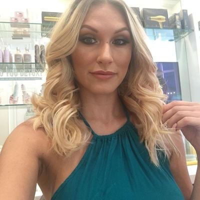 Profile Picture of Sylvia Hutson (@HutsonSylvia) on Twitter