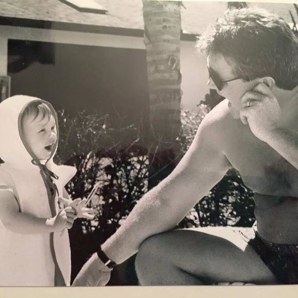 Katie Elphick - Poshmark Profile Picture of Katie Elphick (@kelphick) on Poshmark