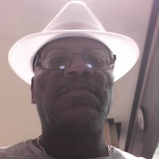 Profile Picture of Tony Batten (@TonyBatten8) on Twitter