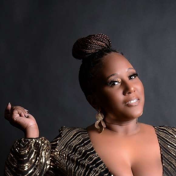 Profile Picture of Takisha Ruffin (@truffin79) on Poshmark