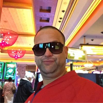 Profile Picture of MrFurley (@daniel_deaver) on Twitter