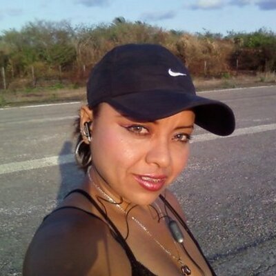 Profile Picture of Reyna Castillo (@reyna_ojeda) on Twitter