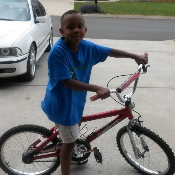 Nick Rivers - Poshmark Profile Picture of Nick Rivers (@nickrivers448) on Poshmark