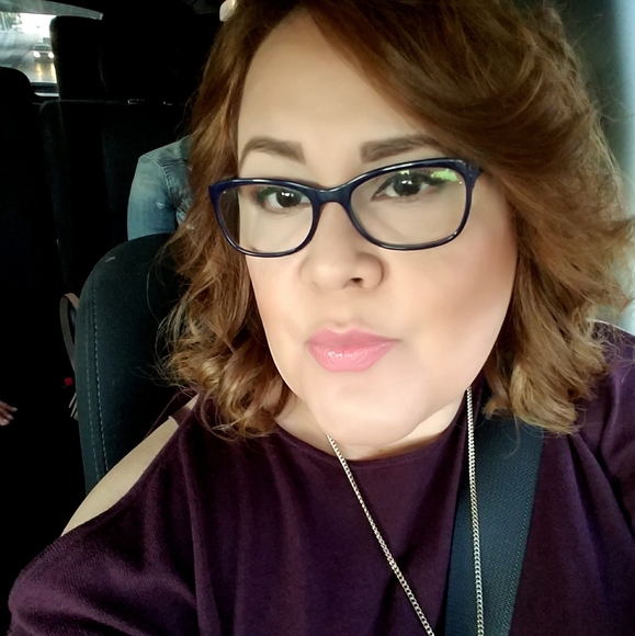 Profile Picture of Fabiola Jimenez (@fabyjimenez1173) on Poshmark