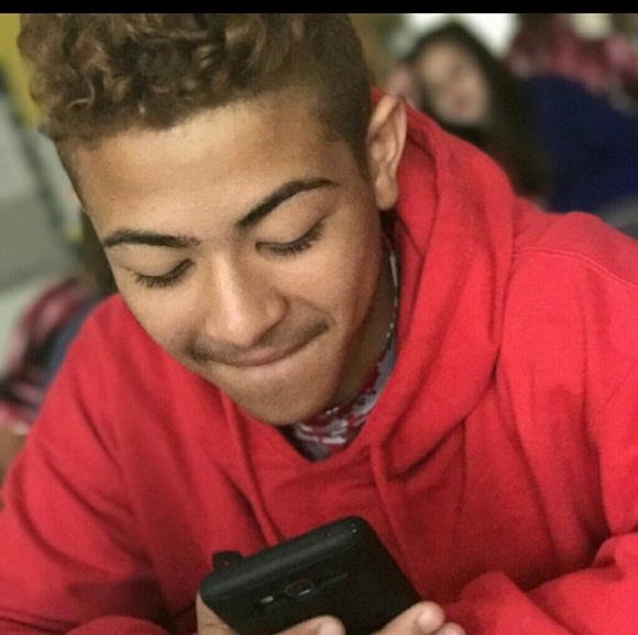 Profile Picture of John Alejandro (@jaar2004_7) on Poshmark