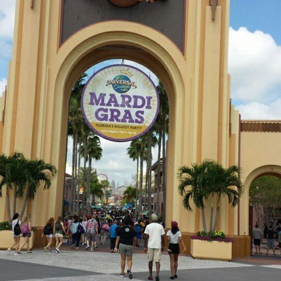 Profile Picture of Jem jemma Thomas (@jemmatemily) on Poshmark