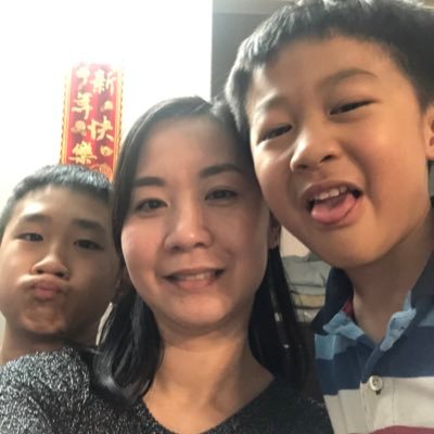 Profile Picture of Vivien Tran Nguy (@NguyVivien) on Twitter