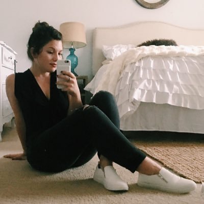 Profile Picture of Hannah Holcomb (@hannahholcomb18) on Twitter