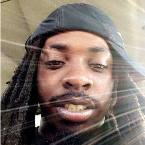 Profile Picture of William Thompkins (@tricky0119) on Poshmark