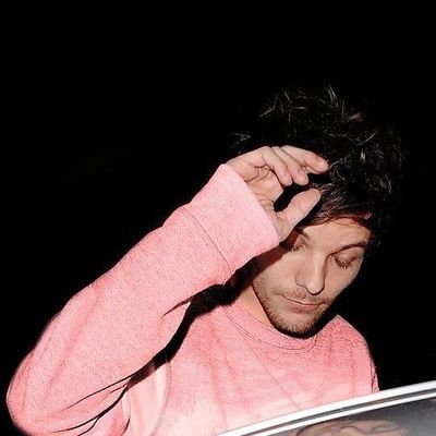 Profile Picture of Mahru✨is Golden✨ (@Broken_WaIls) on Twitter