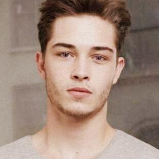 Profile Picture of Josh LightwoodーBane. (@josh60921501) on Twitter
