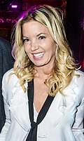 Profile Picture of Jeanie Buss - Wikipediaon Wikipedia