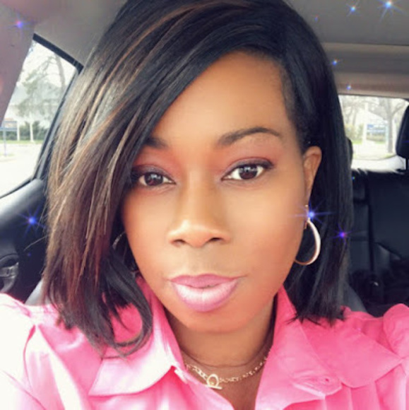 Profile Picture of Jessica Mayers (@jmayers37) on Poshmark