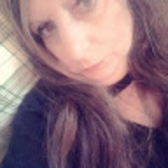 Profile Picture of Mary lou Pennisi (@maryloupennisi) on Poshmark