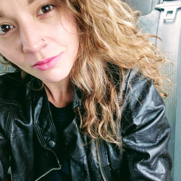 Profile Picture of Autumn Daugherty (@autumndaugherty) on Poshmark