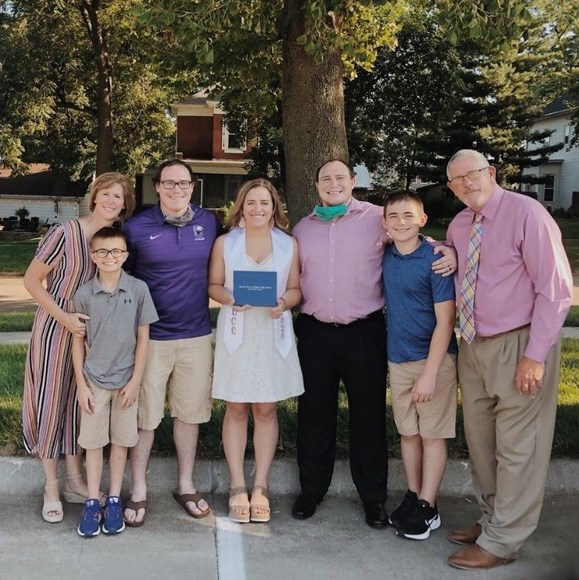 Profile Picture of Izzie Fedoris (@izziefedoris6) on Poshmark