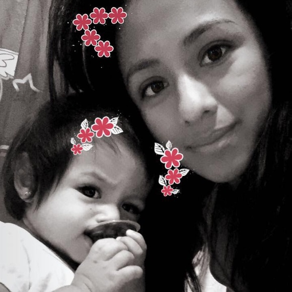 Maria Roche - Poshmark Profile Picture of Maria Roche (@mary997) on Poshmark