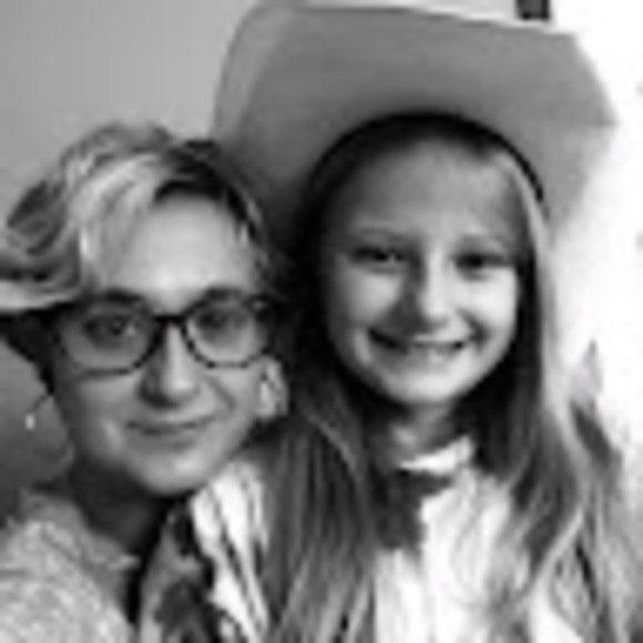 Monica Snedeker - Poshmark Profile Picture of Monica Snedeker (@snedekermonica5) on Poshmark