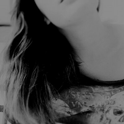 Profile Picture of Julia Kostrzewa (@JuliaEssiix3) on Twitter