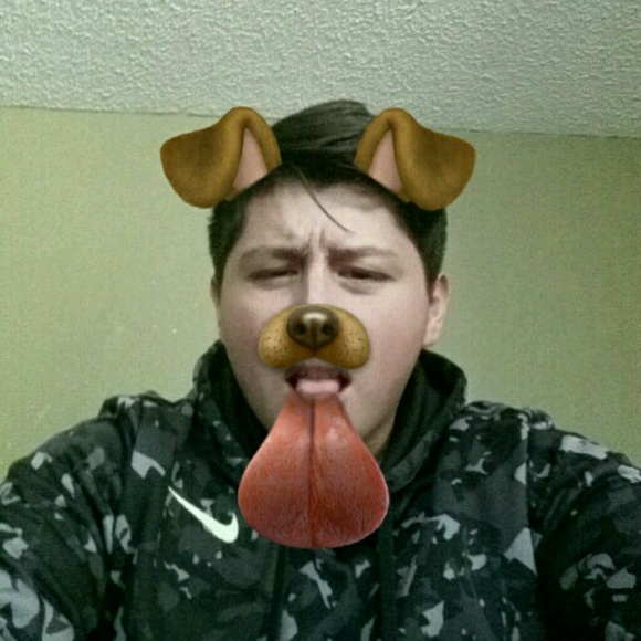 Profile Picture of Derix Valadez (@derixvaladez) on Poshmark