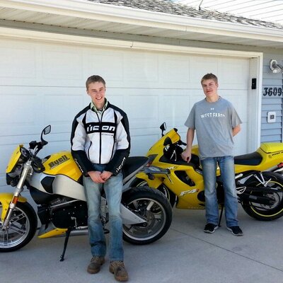 Profile Picture of Derek Schreiner (@DerekSchreiner) on Twitter