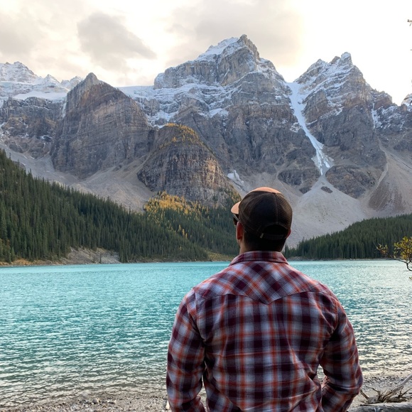 Profile Picture of Josh Kempton (@jkemp1521) on Poshmark