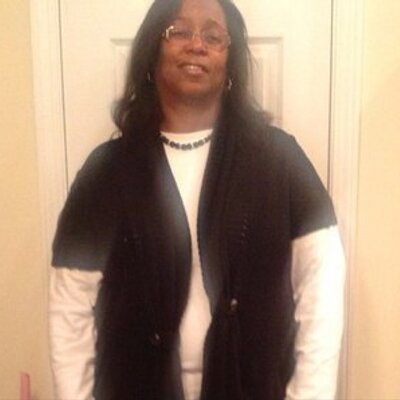 Profile Picture of Sherry Barnes (@sbzyclone769) on Twitter