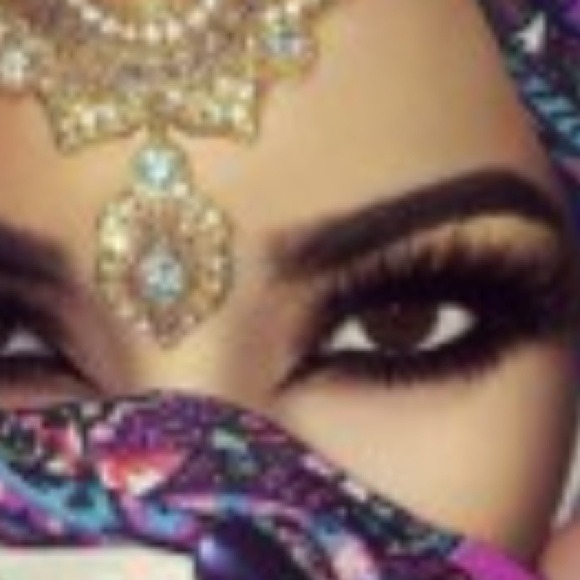 Profile Picture of Zoubida Melyani (@atlasfashion) on Poshmark