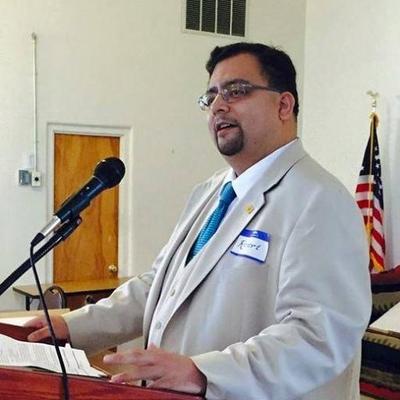 Profile Picture of Robert Lara (@robunm) on Twitter