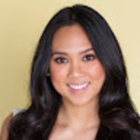 Profile Picture of Peng-peng Lee (@christinejplee) on Poshmark