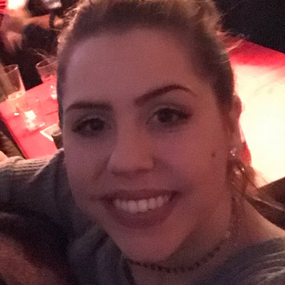 Brianna Tucker - Poshmark Profile Picture of Brianna Tucker (@17tucker91) on Poshmark