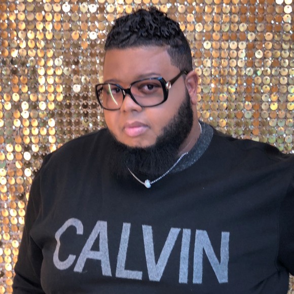 Profile Picture of Jules Brown (@julesbboutique) on Poshmark