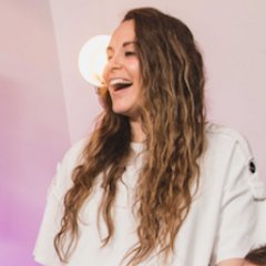 Profile Picture of Claire Bates (@ClaireBates_) on Twitter