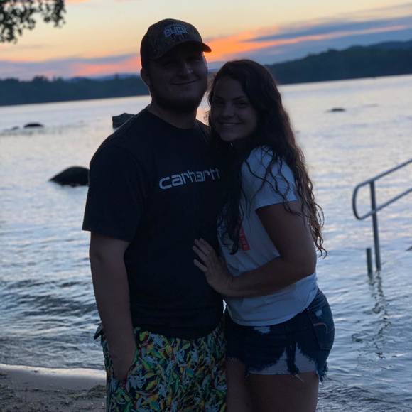 Profile Picture of Kali Thomas (@kalithomas2018) on Poshmark