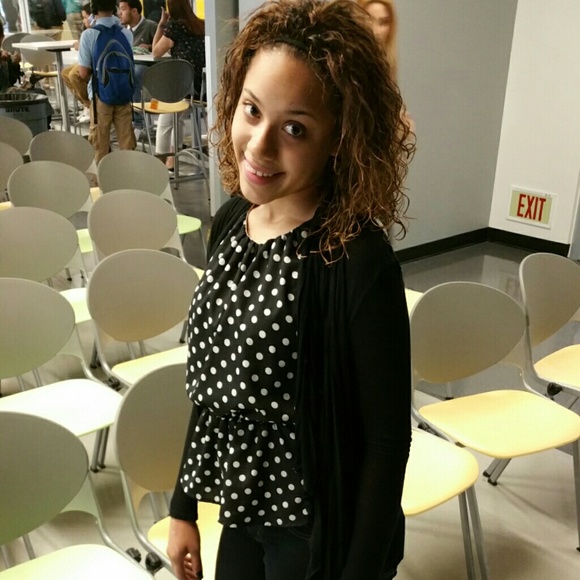 Profile Picture of Jessenia Santiago (@jessenia_x3333) on Poshmark