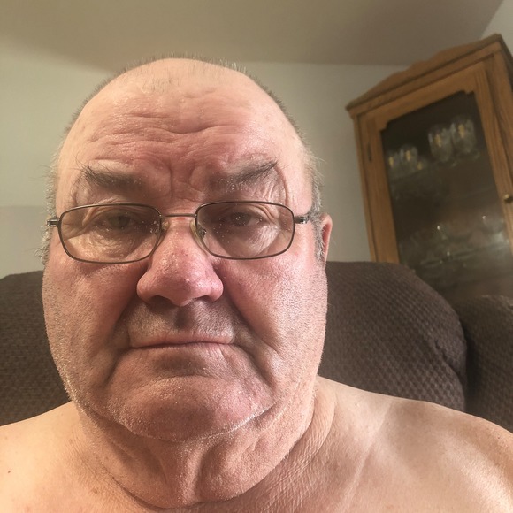 Profile Picture of Wayne Lamoureux (@waynelamoureux) on Poshmark