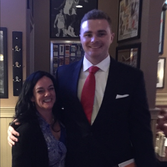 Profile Picture of Diane Newcomb (@dmcn1274) on Poshmark