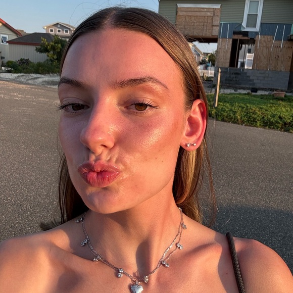 Profile Picture of Jj Burlage (@jjburlage) on Poshmark