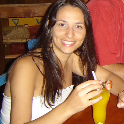 Profile Picture of Simone Barboza Roos (@SimoneouSica) on Twitter