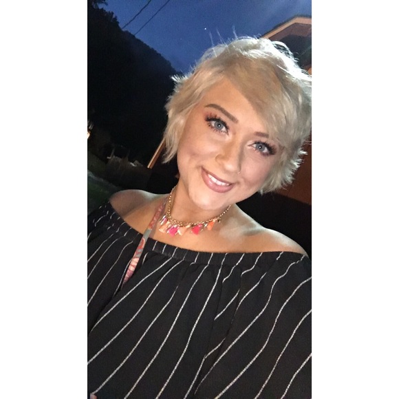Profile Picture of Kayla Wicker (@kaycwic) on Poshmark