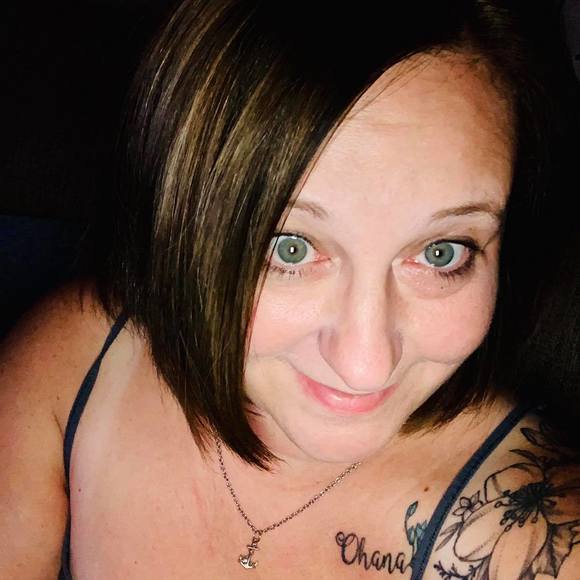 Profile Picture of Sue Dalesandro (@suewalter) on Poshmark