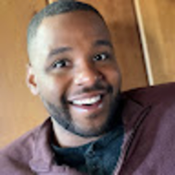 Profile Picture of Devonte Thompson (@devontethomp564) on Poshmark