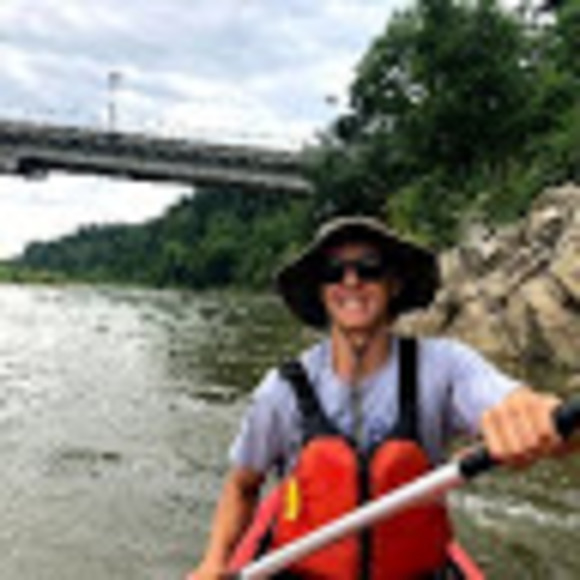 Profile Picture of Michael Clyne (@otismclyne) on Poshmark