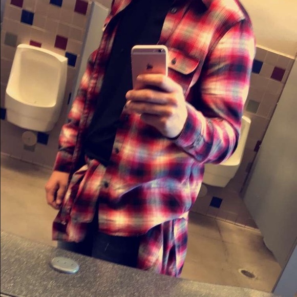 Profile Picture of Zach Boehnlein (@zeezus6) on Poshmark